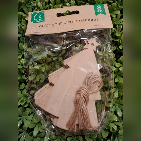 NWT 59Pc Christmas 🎄 Craft Bundle | Wood Ornaments | Tin Container | Wood Signs - Picture 3 of 16